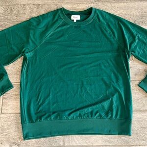 FEAT Hunter Green comfy crewneck NWT $68‎ MSRP